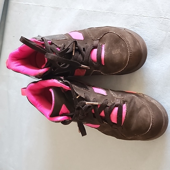 Jordan's - Picture 2 of 4